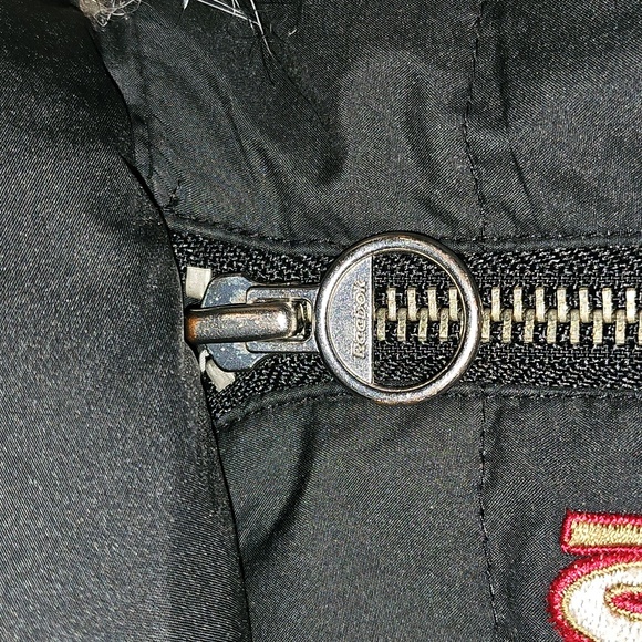 San Francisco 49ers Black Puffer Jacket with Fur Hood Large - Picture 10 of 16